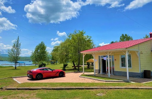 Sevan Apartment | Daniel Pesso - Geghama Beach - Коттедж у берега by Garant am