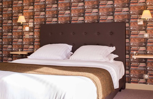 Chamery Hotel | Dans Les Vignes