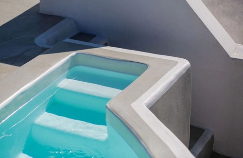 Vothon Villa | Dantelo Pink Luxury Residence Santorini