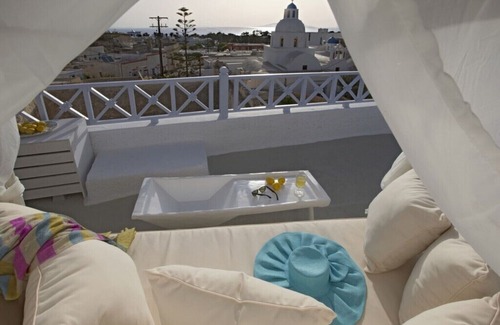 Vothon Villa | Dantelo Pink Luxury Residence Santorini