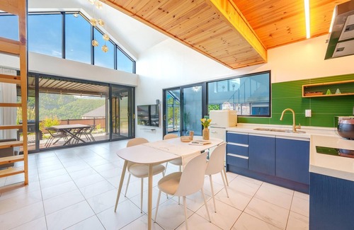 Danyang House | Danyang Dandelion Pool Villa