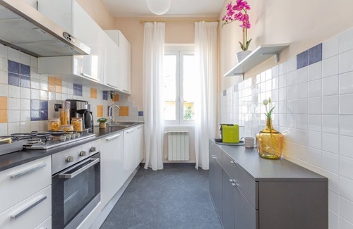 Trastevere Apartment | Daplace - Cosima Apartment III - Experience the authentic Roman atmosphere with this elegant home in the heart of the Trastevere district.