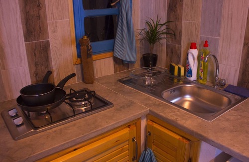 La Marsa Apartment | Dar el Bhar: Cute Beach Nest close to everything