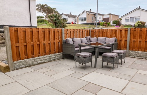 Cemaes Bay Cottage | Daresfield