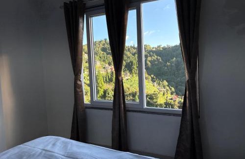 Darjeeling House | Darjeeling Batasia Retreat