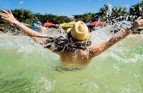 Darwin City Centre Apartment | Darwin Waterfront Wharf Escape Holiday Apartments