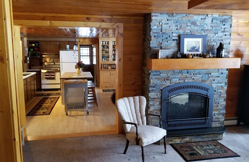 Crivitz Cottage | DASLR will Keep You Coming Back