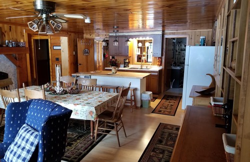 Crivitz Cottage | DASLR will Keep You Coming Back