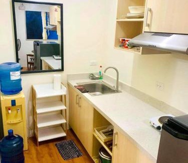 Sasa Apartment | Davao Condo 2BR Pool Wifi Netflix