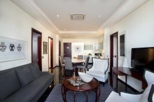Sandown Hotel | DAVINCI Suites