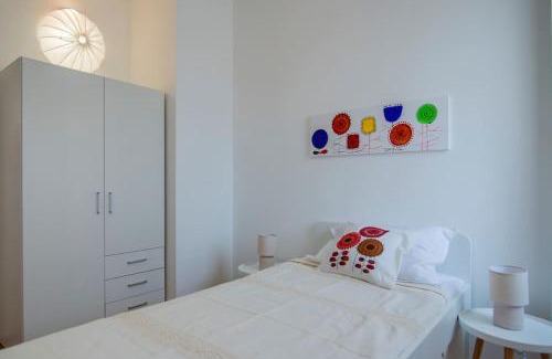 Oristano Apartment | Day-All House - Oristano in centro Free-WiFi