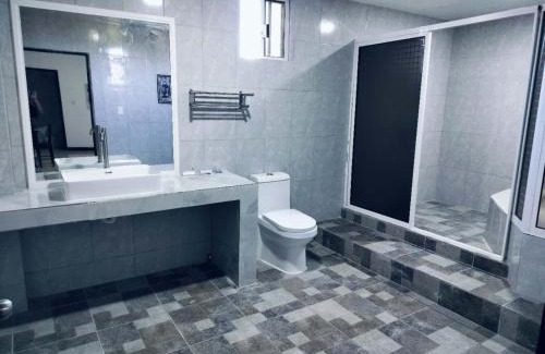 Armenia Hotel | Day And Night Hotel Belmopan