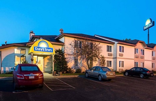 Eau Claire Hotel | Days Inn by Wyndham West-Eau Claire