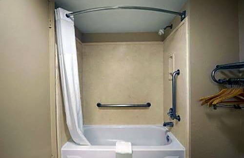 Southaven Hotel | Days Inn by Wyndham Southaven MS