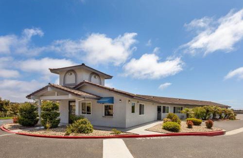 Arroyo Grande Hotel | Days Inn by Wyndham Arroyo Grande Pismo Beach