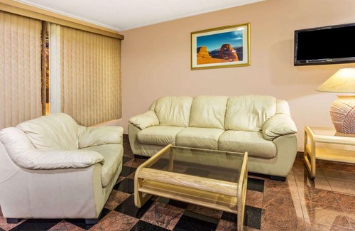 Ashland Hotel | Days Inn by Wyndham Ashland