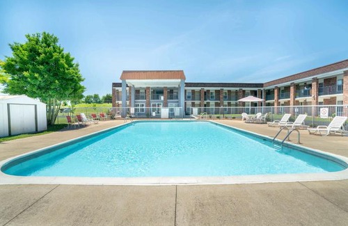 Cave City Hotel | Days Inn by Wyndham Cave City