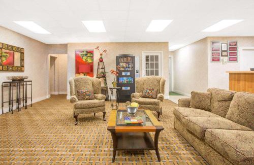 Chester Hotel | Days Inn by Wyndham Chester