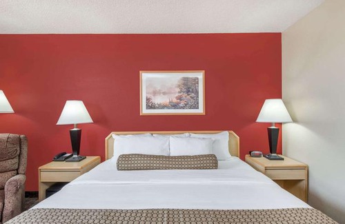 Gillette Hotel | Days Inn by Wyndham Gillette