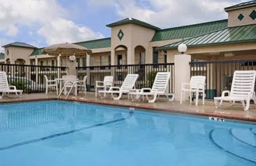 Greenville Hotel | Days Inn by Wyndham Greenville