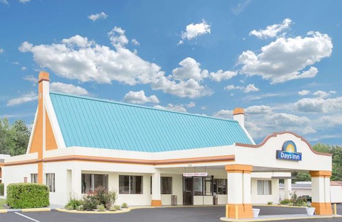 Ruther Glen Hotel | Days Inn by Wyndham Ruther Glen Kings Dominion Area