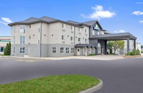 Steinbach Hotel | Days Inn by Wyndham Steinbach