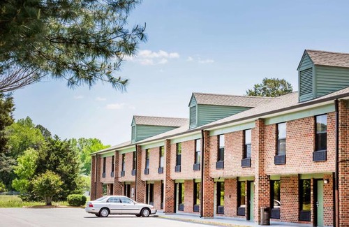 Tappahannock Hotel | Days Inn by Wyndham Tappahannock