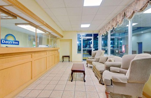 Waynesboro Hotel | Days Inn by Wyndham Waynesboro Waynesboro