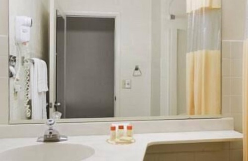 Waynesboro Hotel | Days Inn by Wyndham Waynesboro