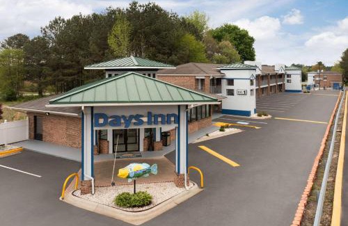 Weldon Hotel | Days Inn by Wyndham Weldon Roanoke Rapids