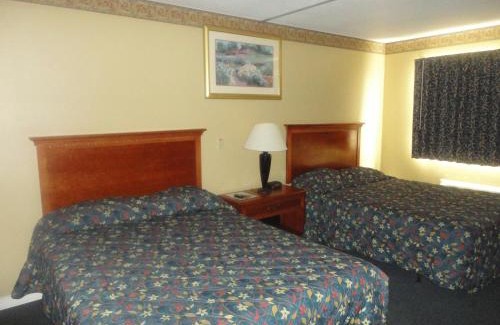 West Branch Hotel | Days Inn by Wyndham West Branch Iowa City Area