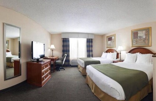 Onalaska Hotel | Days Inn & Suites by Wyndham Onalaska/La Crosse
