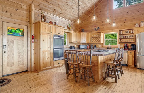Waynesville Cabin | Daze Off | Luxe Log Cabin w/Hot Tub, Views, Games + Biltmore Pass