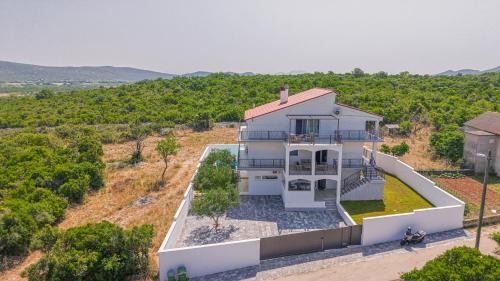 Dazlina Villa | Dazlina Resort New! 14 guests villa, Breakfast & Pool
