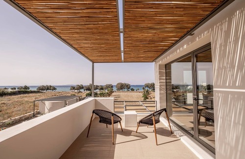 Tinos Apartment | Dazzling Tinos Beachfront Suite | Adults only | Crystal Cove Suite | 2 Bedrooms.