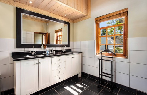 Stellenbosch Central Bed & Breakfast | De Hoek Manor