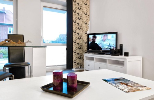 Insel Poel Apartment | Apt. HUMMER - dream location directly at the port of Timmendorf!