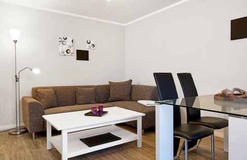 Insel Poel Apartment | Apt. HUMMER - dream location directly at the port of Timmendorf!