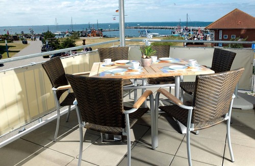 Insel Poel Apartment | Apt. RINGEL ROBBE - dream apartment with harbor views!