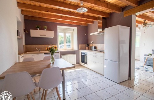 Saint-Sauves-d'Auvergne House | de L'ancienne Ecole - ST Sauves D Auvergne