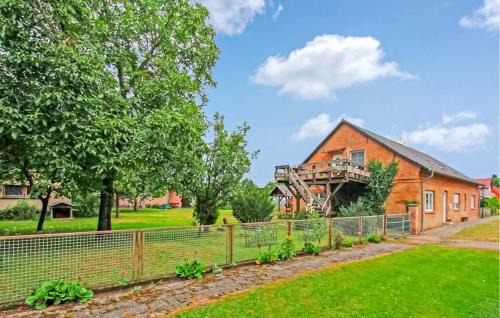 Mecklenburgische Kleinseenplatte Apartment | Ferienwohnung Zirtow