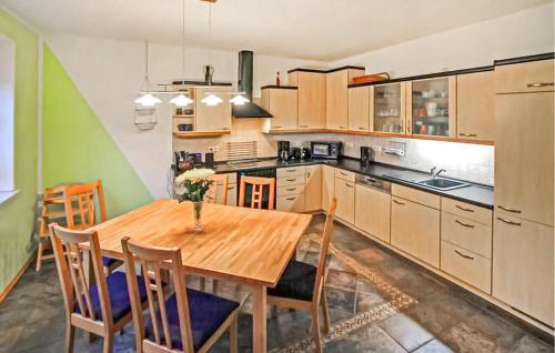 Mecklenburgische Kleinseenplatte Apartment | Ferienwohnung Zirtow