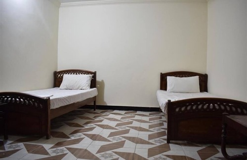 Rawalpindi House | De-Metro Guest House