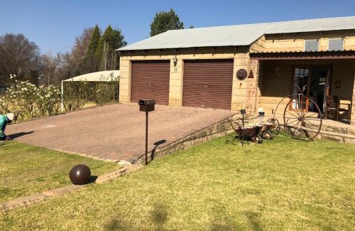 Phumelela House | De Sandsteen Gastehuis