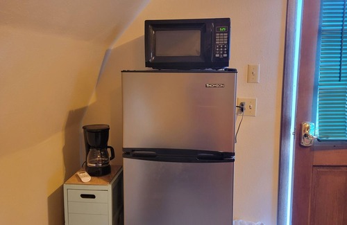 Deadwood Apartment | Deadwood Blackhills 2 Bit Creek Studio getaway