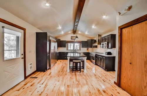 Deadwood Apartment | Deadwood SD 11k sq ft 9 Bd Suites 11 Ba Sleeps 35+