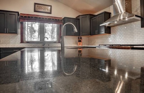 Deadwood Apartment | Deadwood SD 11k sq ft 9 Bd Suites 11 Ba Sleeps 35+