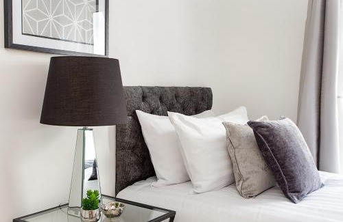 Southampton City Centre Apartment | Deanery Court Vittrum Suites