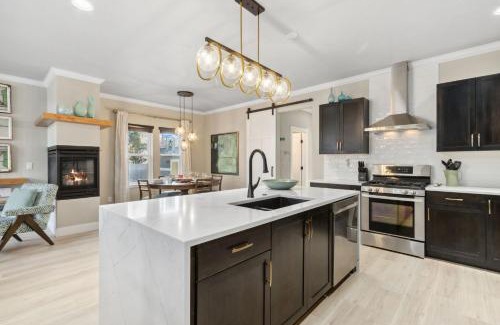 Old Town North House | Decked Out Sunset Views, Fire Pit & Fenced Yard