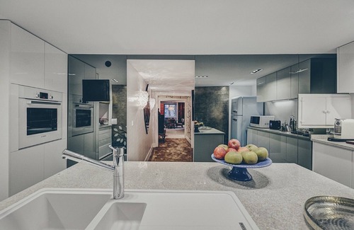 Misericordia Apartment | Deco Gem in Bica - Two Bedroom Apartment, Sleeps 4